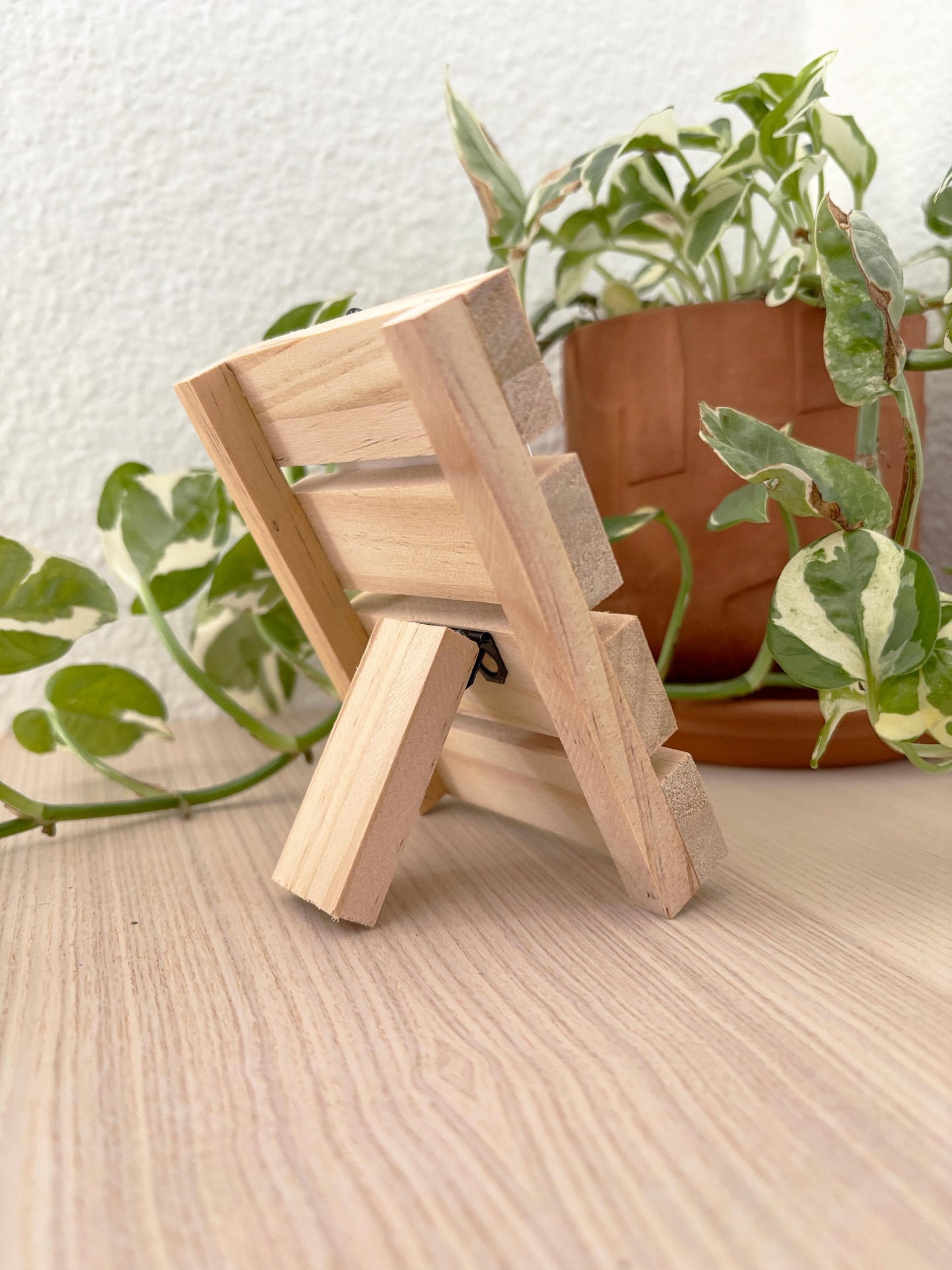 Corgi Mini Art Print with Handmade Easel: Desk Decor